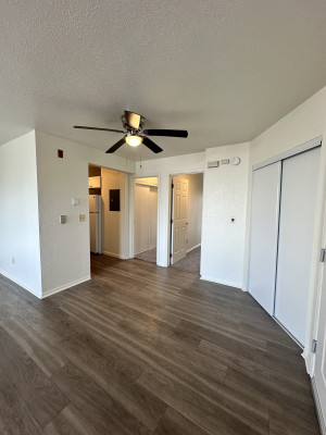 2x2 Dining Room