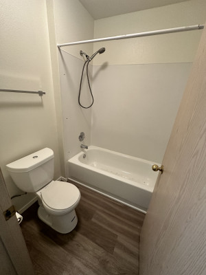 3x2 Main Bathroom