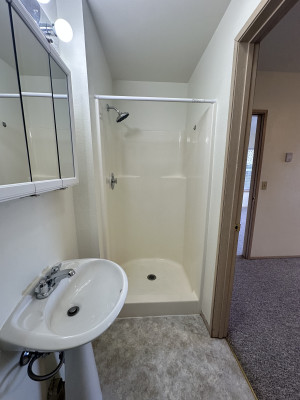 3x2 Ensuite Bathroom in Bedroom #1