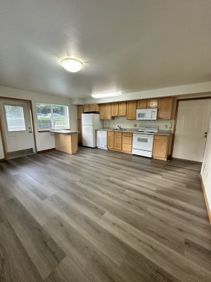 3x3 Kitchen/Living area