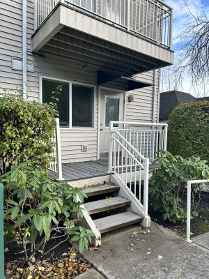 3x3 Exterior entrance