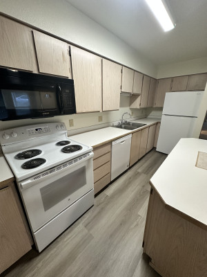 4x2 Kitchen